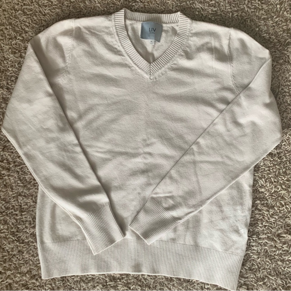 LIV Milano V Neck Sweater Beige Women’s Size Medium Lightweight Excellent Cond.